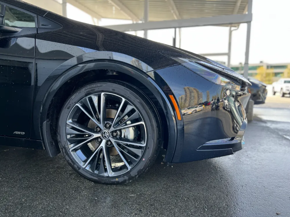 2023 toyota prius hybrid xle black 3